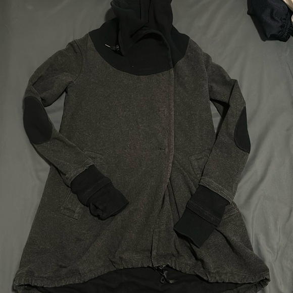 Lululemon gratitude wrap - Picture 1 of 5